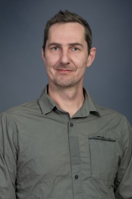 Tar Károly